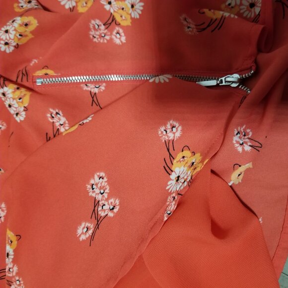 Maurices Tank Top Women's Medium Orange Floral Blouse - Picture 5 of 9